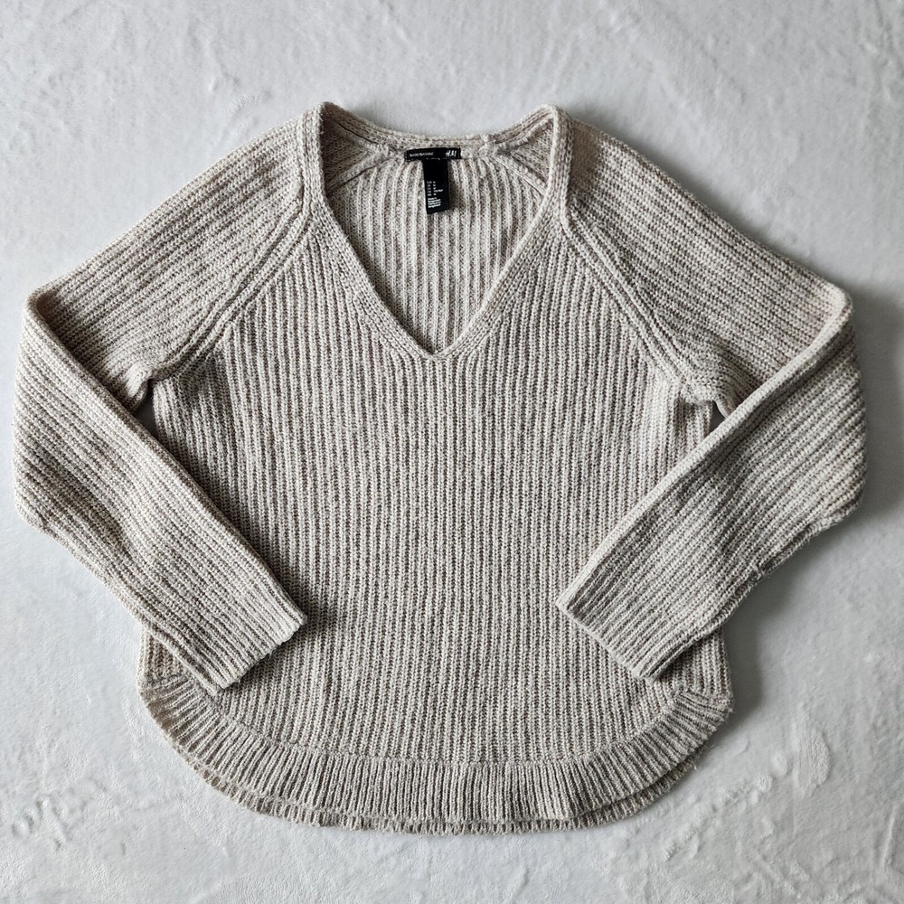 H&M Mohair Blend Sweater Womens Medium Soft Classic Ribbed V Neck Oatmeal Luxury